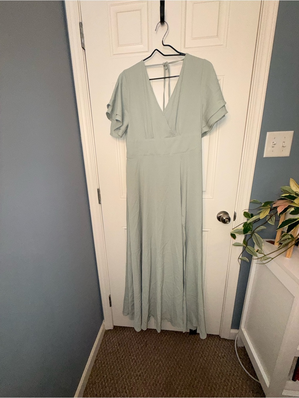 HALARA Sage Green V-Neck Flutter Sleeve Maxi Dress